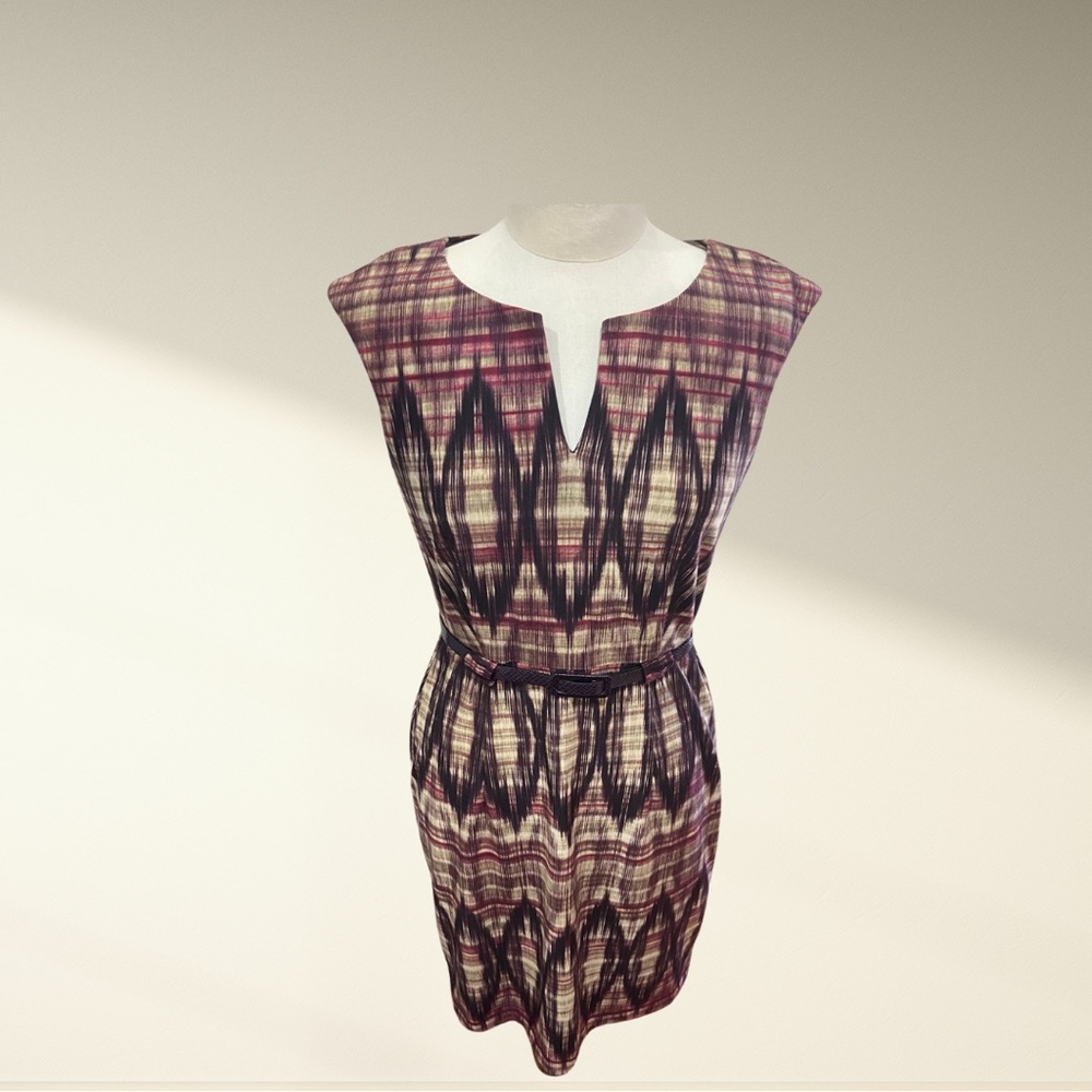 Stunning Sleeveless  Cocktail Dress | Size: 4